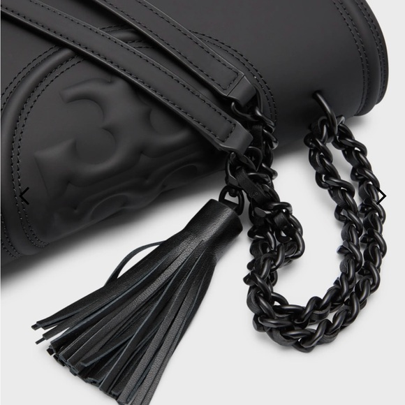 Tori Burch Fleming Bag excellent condition comes with dust bag - Picture 2 of 8